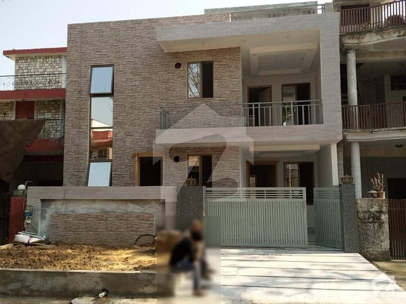 G-9/3 30x50 Brand New 4 Bed 2 Units Marble Floor Water Boring