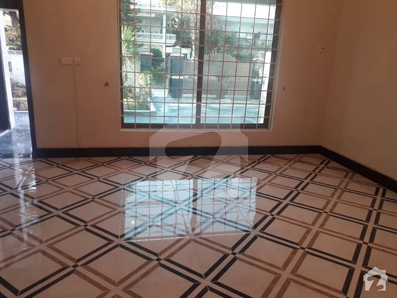 F10 New Tiles Floor Upper Portion 3beds Rent 73000  Real Picture