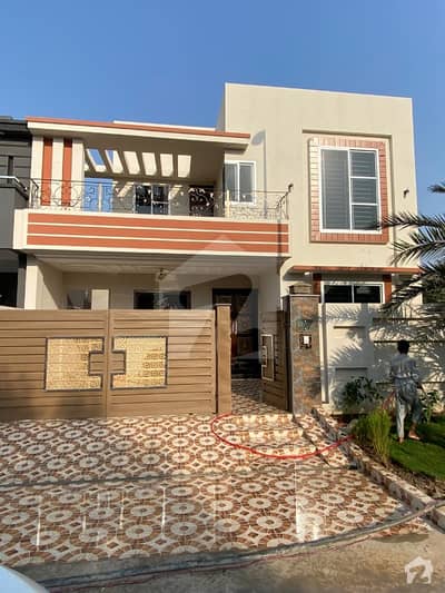 House For Sale In Hot And Prime Location In City Housing House For Sale In Hot And Prime Location In City Housing