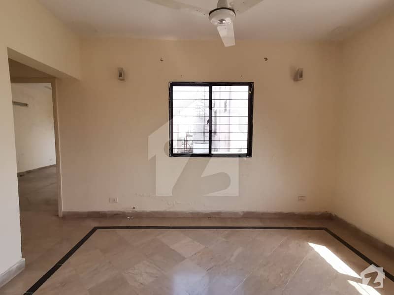 Beautiful Flat Available In Valencia Town