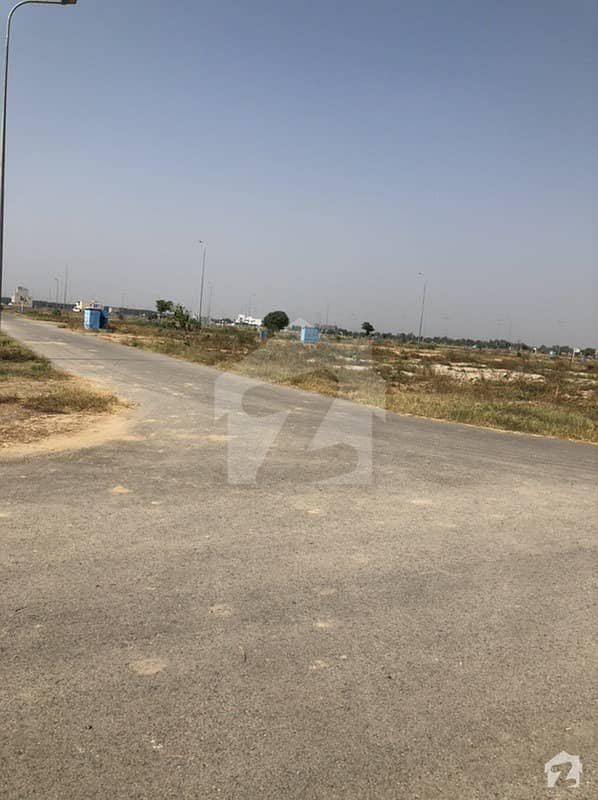 Dha Phase 8 T 1537 Plot For Sale On 70 Feet Road