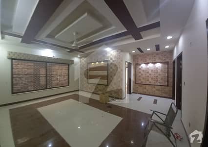 1 Kanal Facing Park House For Rent 1 Kanal Facing Park House For Rent