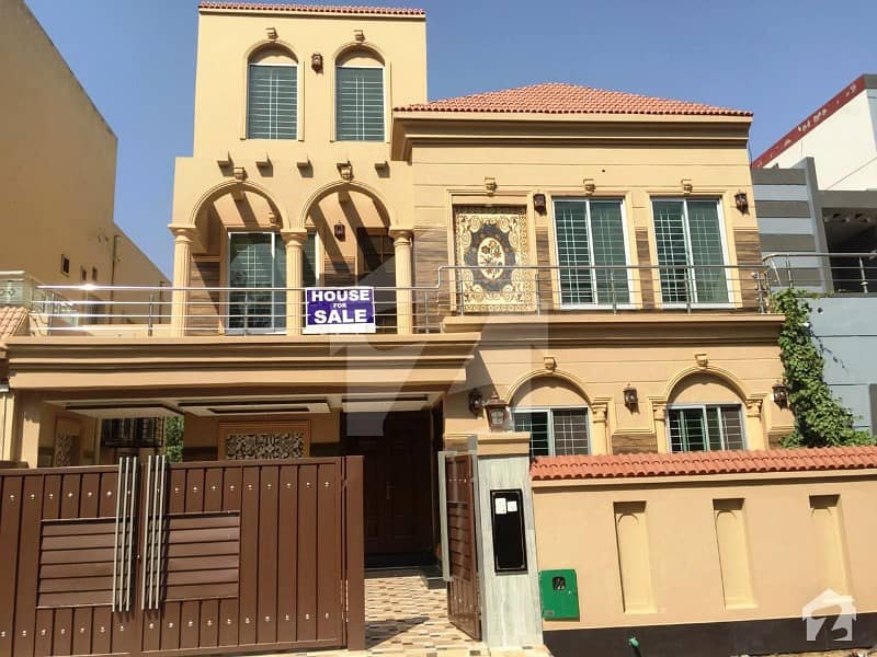 10 Marla Brand New Luxury House For Sale In Jasmine Block Bahria Town Lahore
