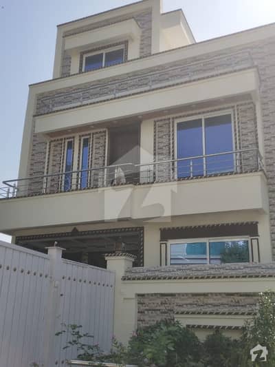Brand New 25*40 Luxury Style House For Sale Brand New 25*40 Luxury Style House For Sale