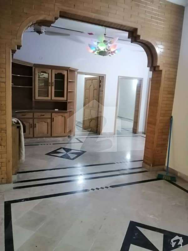 آئی ۔ 10 اسلام آباد میں 6 کمروں کا 5 مرلہ مکان 1.9 کروڑ میں برائے فروخت۔