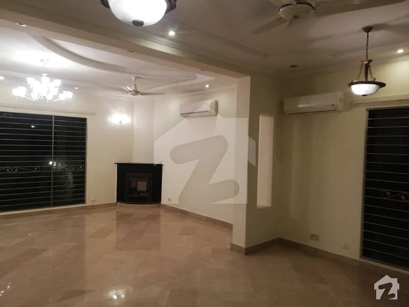 Luxury 01 Kanal Full House Available For Rent In Dha Phase 4