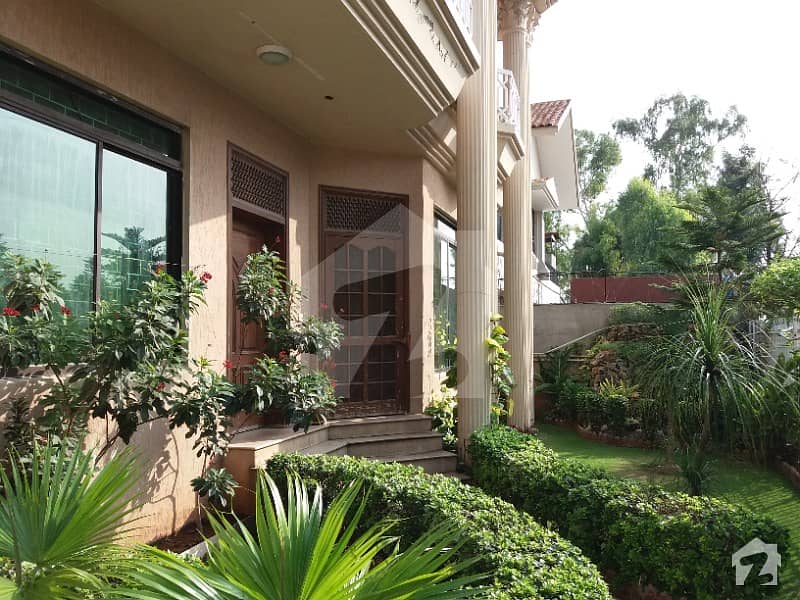 F-11 House For Sale At Beautiful Location F-11 House For Sale At Beautiful Location