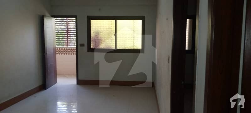 1215  Square Feet Lower Portion In Gulberg Town For Sale