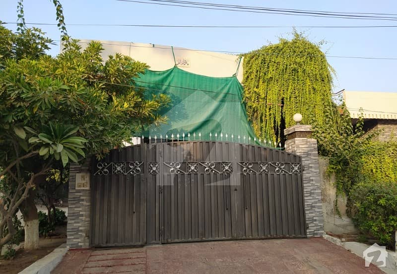 3375  Square Feet House In Cantt View For Sale