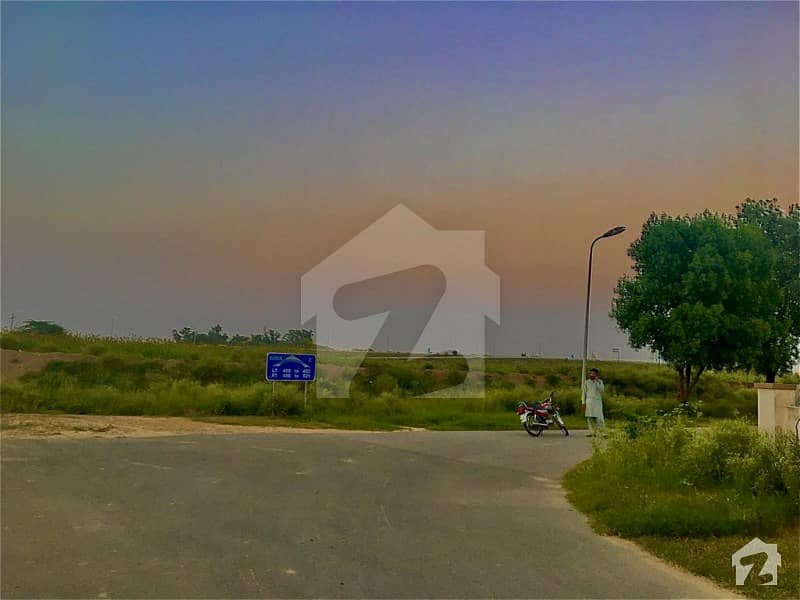 House Of 1125  Square Feet Available In Khayaban-E-Amin