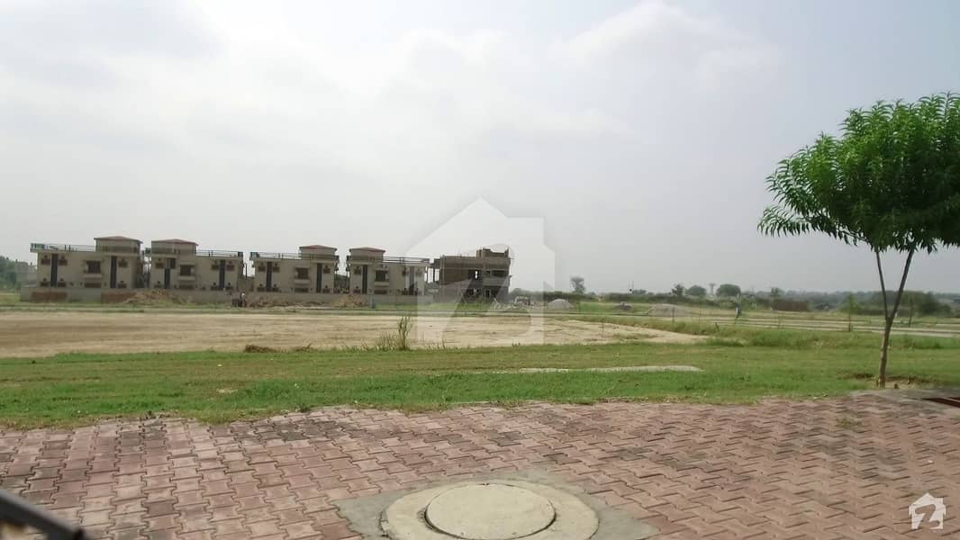 1 KANAL PLOT FILE FOR SALE IN GULBERG ISLAMABAD IN BEST PRICE