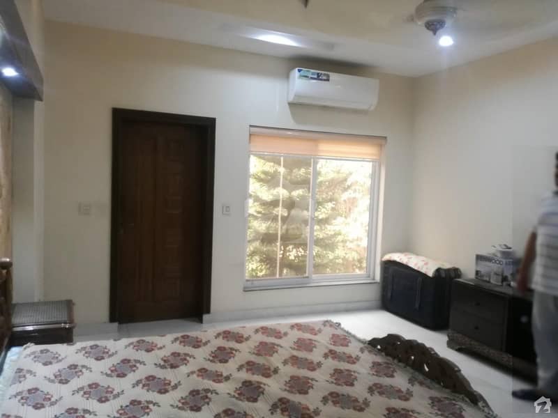 10 Marla Upper Portion In Raiwind Road For Rent At Good Location