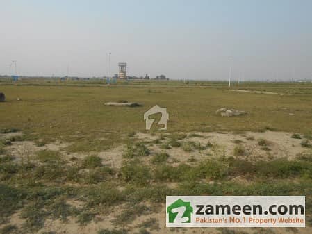 1 Kanal Plot For Sale In Excellent Location Phase 7 Block U - Near 100ft Road