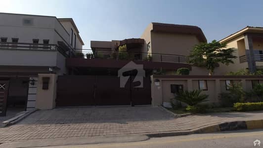 بحریہ ٹاؤن فیز 4 بحریہ ٹاؤن راولپنڈی راولپنڈی میں 6 کمروں کا 1 کنال مکان 4.5 کروڑ میں برائے فروخت۔ بحریہ ٹاؤن فیز 4 بحریہ ٹاؤن راولپنڈی راولپنڈی میں 6 کمروں کا 1 کنال مکان 4.5 کروڑ میں برائے فروخت۔