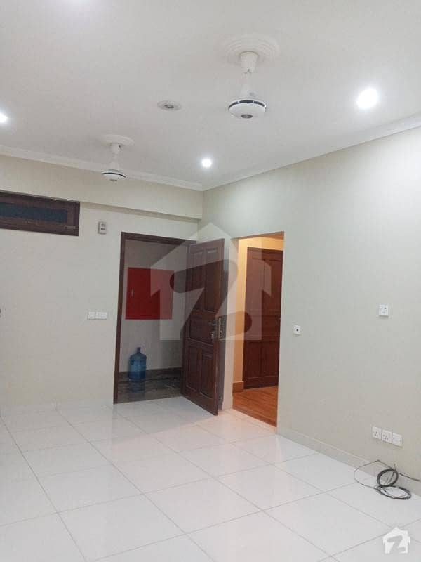 Apartment Is Available For Rent Dha Phase 6 1750 Sq Feet 3 Bedroom