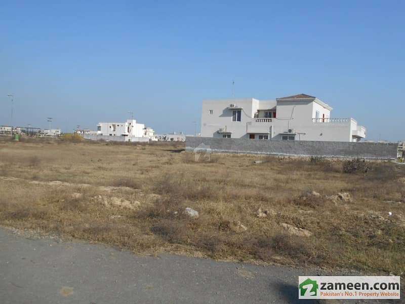 Pair Of 1 Kanal Plot For Sale In D Block Phase 6 Dha