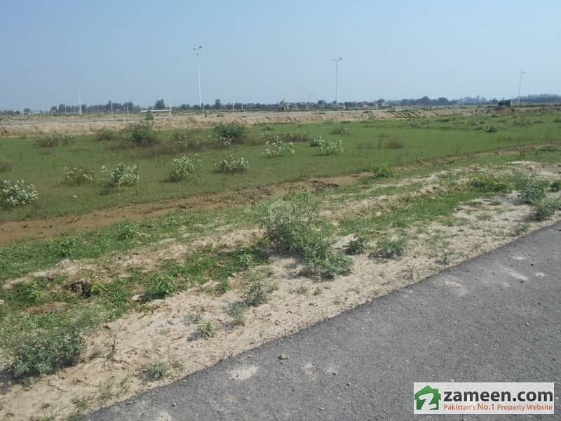 1 Kanal Plot In T Block Phase 7 DHA For Sale