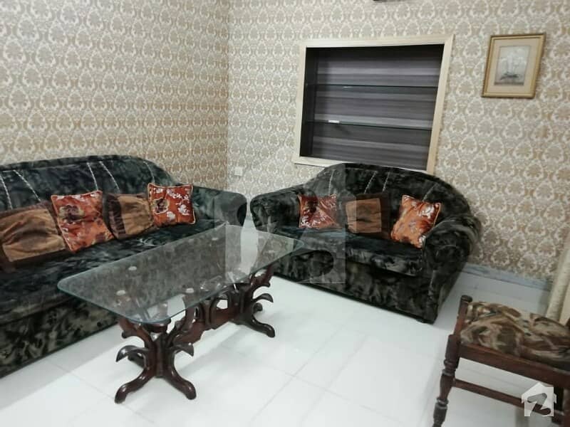 نیو آفیسرز کالونی صدر کینٹ لاہور میں 4 کمروں کا 3 مرلہ مکان 65 لاکھ میں برائے فروخت۔