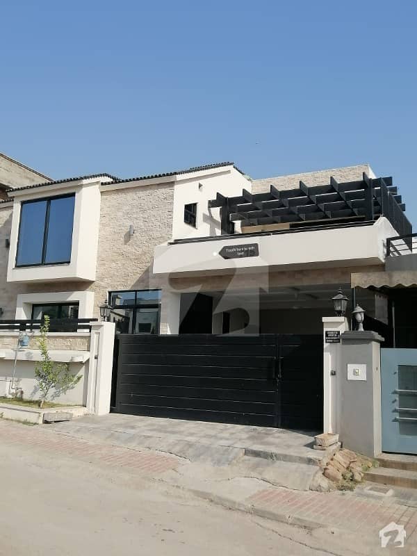 1 Kanal Luxury Double Unit With Basement House For Sale
