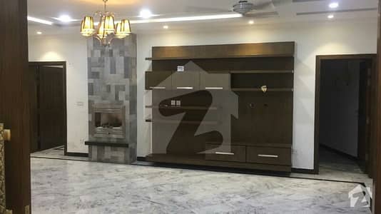 1 Kanal House Beautiful Built On Ideal Location For Sale 1 Kanal House Beautiful Built On Ideal Location For Sale