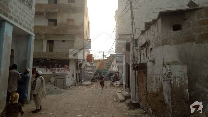 اختر کالونی جمشید ٹاؤن کراچی میں 5 مرلہ گودام 33 ہزار میں کرایہ پر دستیاب ہے۔