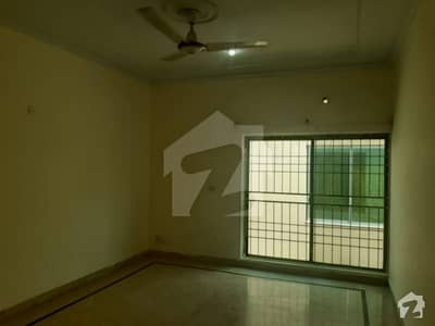 1 Kanal Beautiful Upper Portion For Rent At Prime Location Near To Dd Market In Dha Phase 4 1 Kanal Beautiful Upper Portion For Rent At Prime Location Near To Dd Market In Dha Phase 4