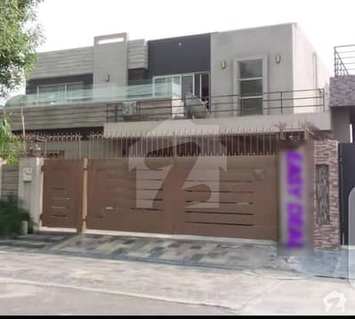 1 Kanal Beautiful Used Luxury House For Sale In Dha Phase 7 1 Kanal Beautiful Used Luxury House For Sale In Dha Phase 7