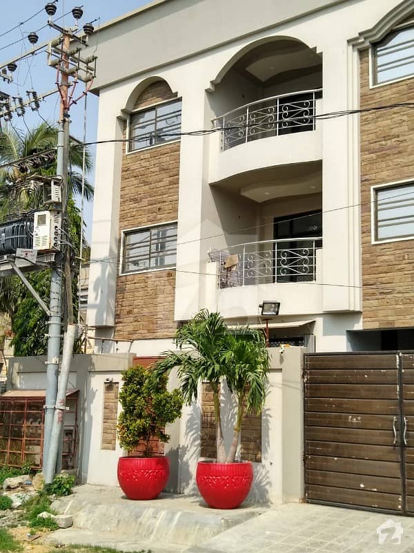 2200  Square Feet Flat In Cosmopolitan Society Best Option