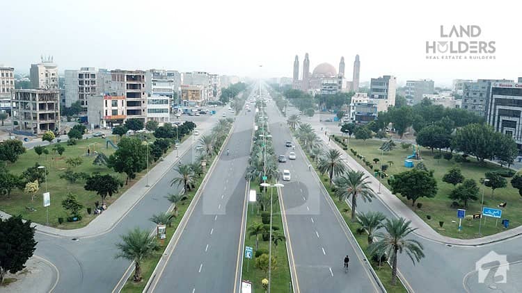 بحریہ آرچرڈ فیز 1 ۔ سدرن بحریہ آرچرڈ فیز 1 بحریہ آرچرڈ لاہور میں 10 مرلہ رہائشی پلاٹ 63 لاکھ میں برائے فروخت۔