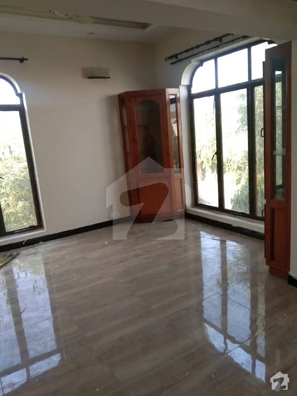 1 Kanal Upper Portion Separate Gate For Rent In Dha Phase 3 Block Z