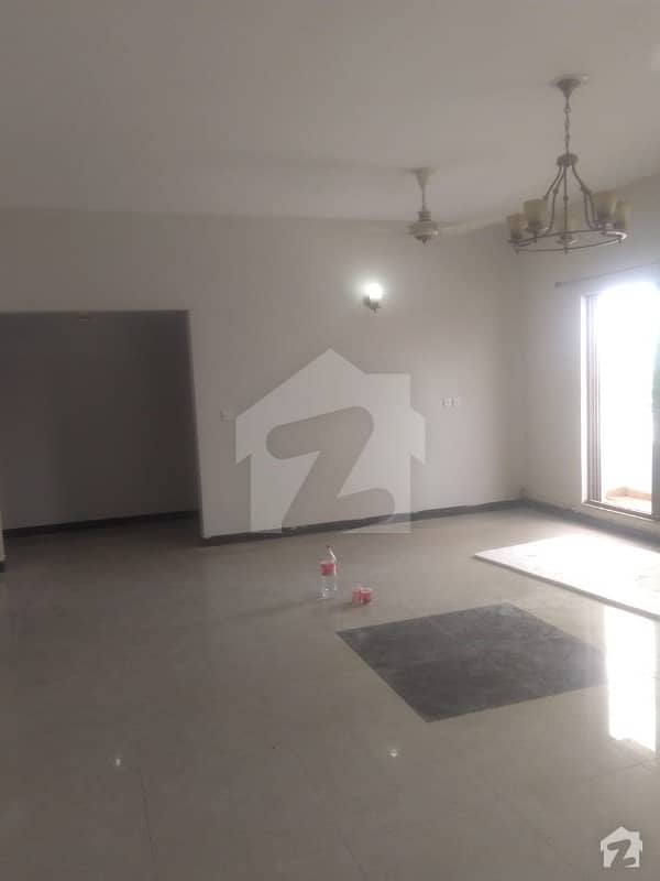 10 Marla Flat Is Available For Sale In Askari
