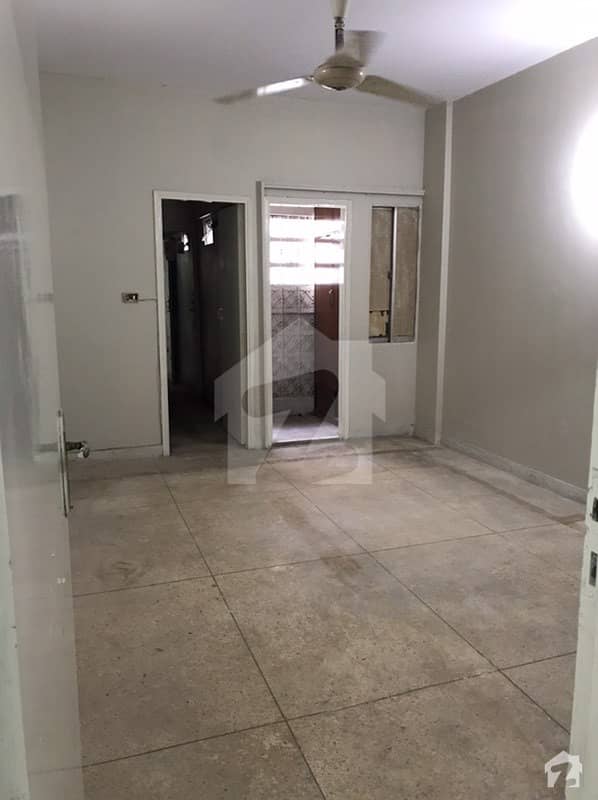 1 Bedroom Flat Available For Rent