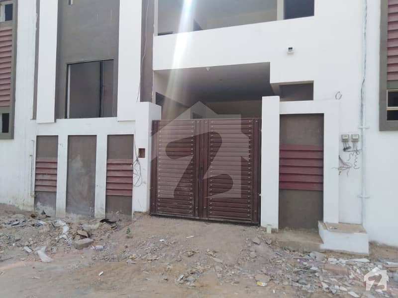 رِم جِھم وِلاز سکیم 33 کراچی میں 6 کمروں کا 7 مرلہ مکان 1.7 کروڑ میں برائے فروخت۔