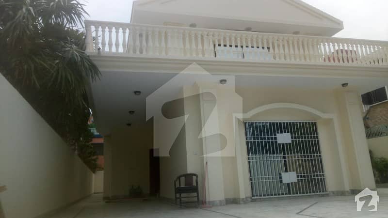 500 Sq Yards 4 Bed House For Sale