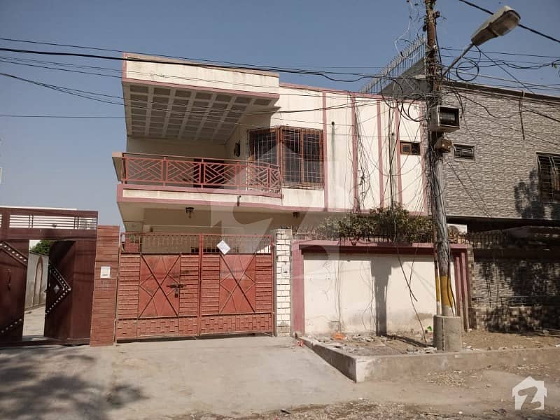 4 Bed Room 250 Sq Yards House For Sale
