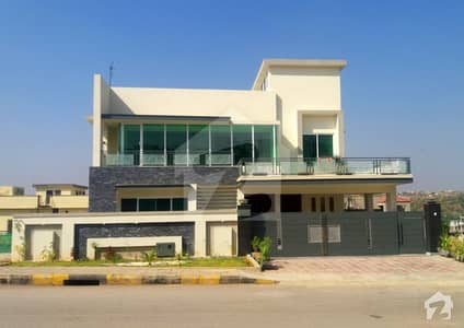 بحریہ ٹاؤن فیز 8 ۔ بلاک اے بحریہ ٹاؤن فیز 8 بحریہ ٹاؤن راولپنڈی راولپنڈی میں 6 کمروں کا 1 کنال مکان 4.5 کروڑ میں برائے فروخت۔ بحریہ ٹاؤن فیز 8 ۔ بلاک اے بحریہ ٹاؤن فیز 8 بحریہ ٹاؤن راولپنڈی راولپنڈی میں 6 کمروں کا 1 کنال مکان 4.5 کروڑ میں برائے فروخت۔