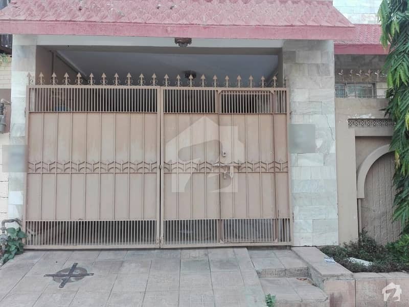 10 Marla House Is Available For Rent In Allama Iqbal Town