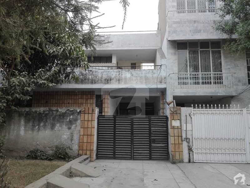 House In Allama Iqbal Town For Rent