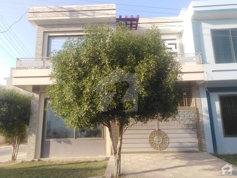 1463  Square Feet House In Shadman City Is Available