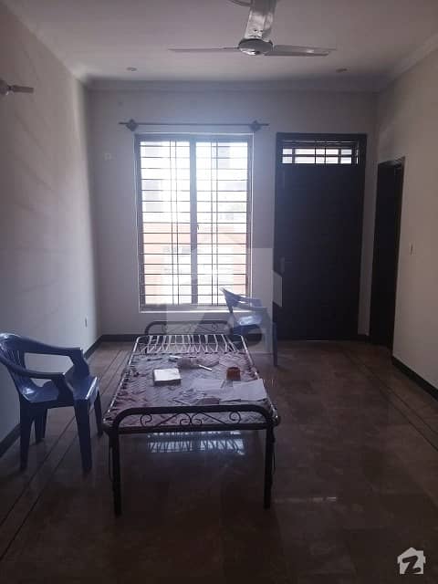Ground Portion For Rent G10