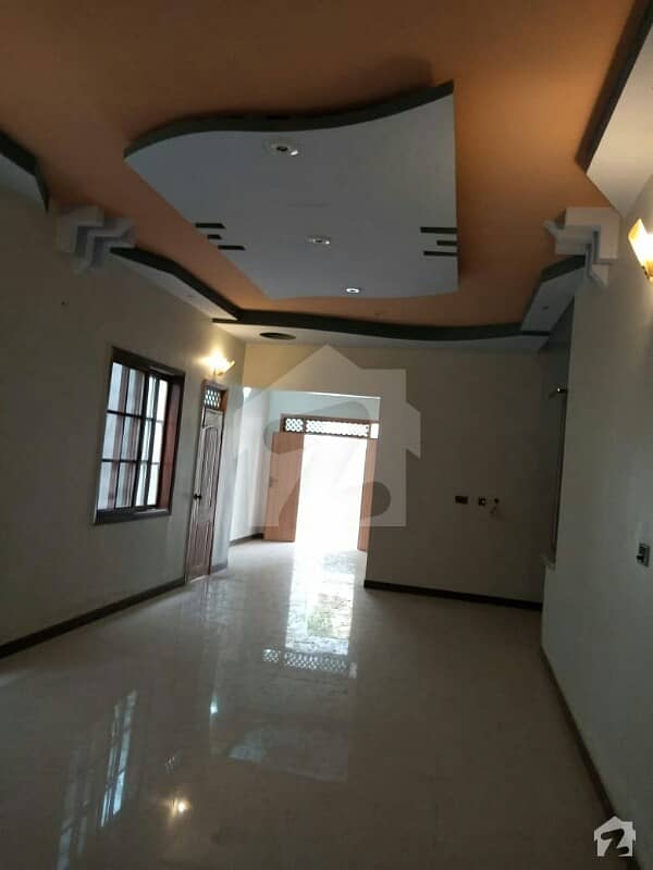 400 Sq Yards First Floor With Roof Huge Bedrooms Portion For Sale
