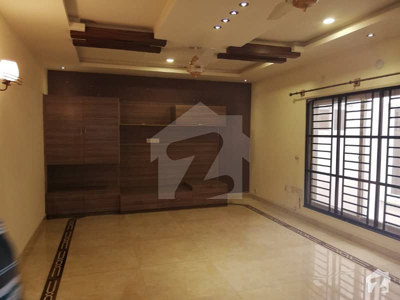 3 Beds Portion For Rent In F6 Islamabad