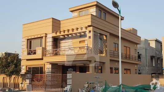 10 Marla Brand New House For Sale 10 Marla Brand New House For Sale