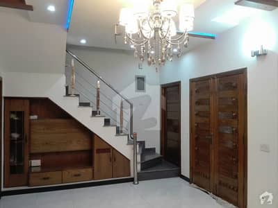 Bahria Town House For Rent Sized 10 Marla Bahria Town House For Rent Sized 10 Marla