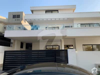 Double Story Brand New House Self Made Good Location main road access