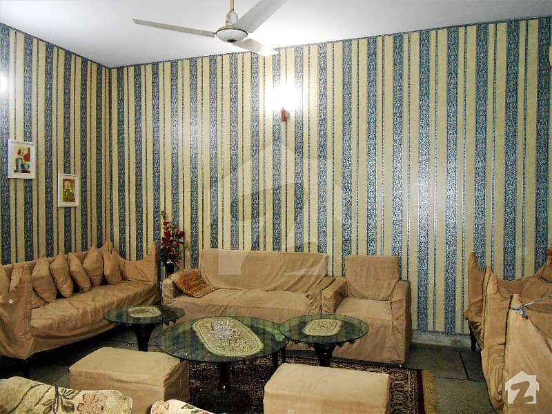 اقبال پارک کینٹ کینٹ لاہور میں 3 کمروں کا 4 مرلہ مکان 85 لاکھ میں برائے فروخت۔