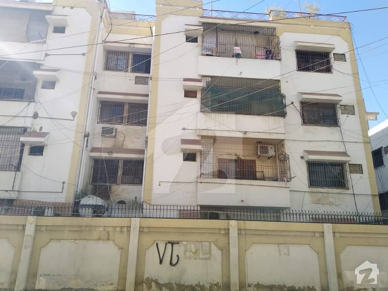 5 Rooms Apartment 2000 Square Feet West Open Behind Kashmir Road Pechs Block 3