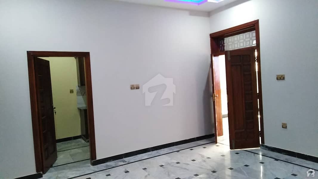 ارباب سبز علی خان ٹاؤن ورسک روڈ پشاور میں 6 کمروں کا 5 مرلہ مکان 1.17 کروڑ میں برائے فروخت۔