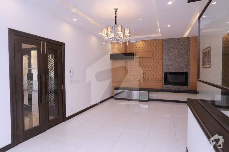 10 Marla Full House  For Rent In Dha Phase 8