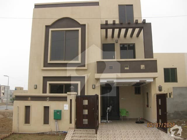 5 Marla House Is Available For Rent In AA Block Sector D Bahria Town Lahore